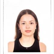 Profesora de ingles en niños de primaria